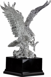 3140 Pigeon fowl and falconry Trophie